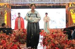 说明:D:\中钢马矿院\伟德国际BETVlCTORMBA\晚会\IMG_2753.JPG